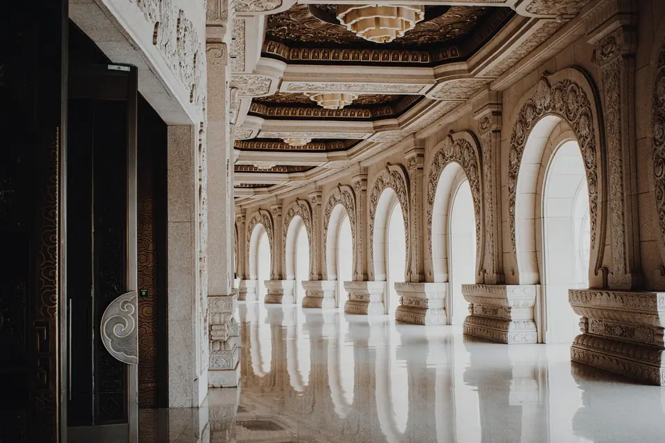 Photo d'illustration du cours « École Vendôme — Histoire du Luxe » : Faste